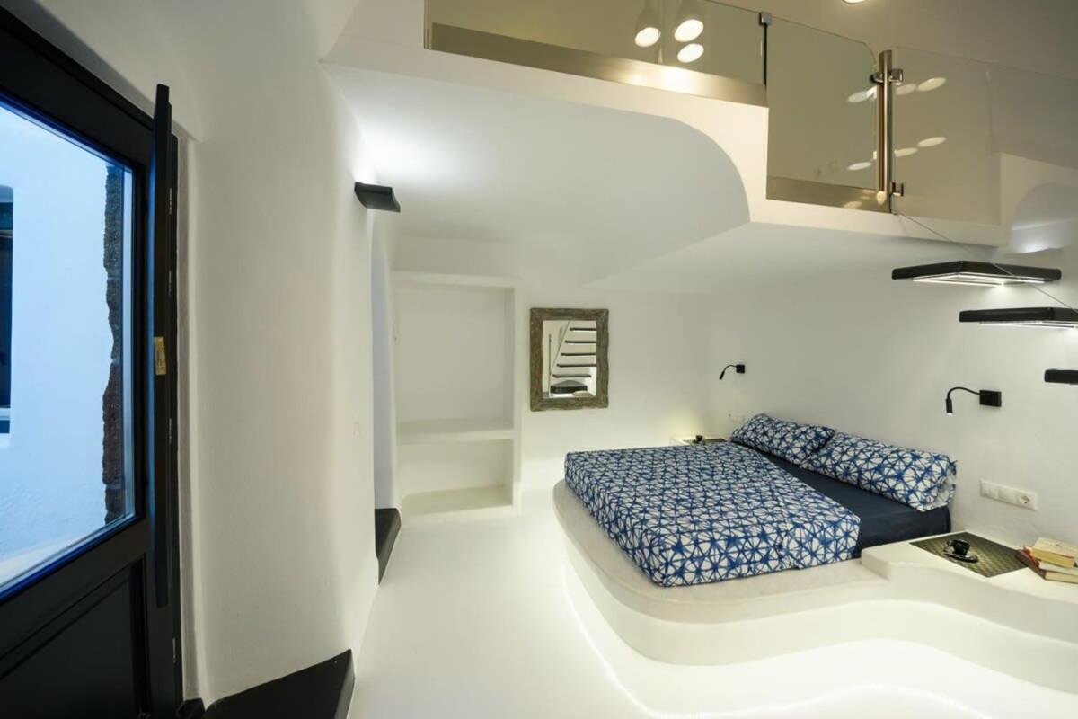 サントリーニSantorini Traditional Apt With Private Hot Tubアパートメント エクステリア 写真