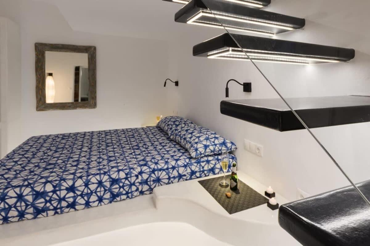 サントリーニSantorini Traditional Apt With Private Hot Tubアパートメント エクステリア 写真
